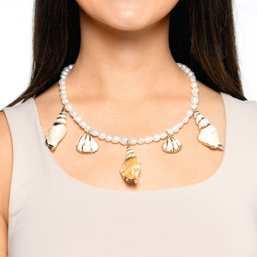 Gold Scallop Seashell Necklace | Classy Women Collection