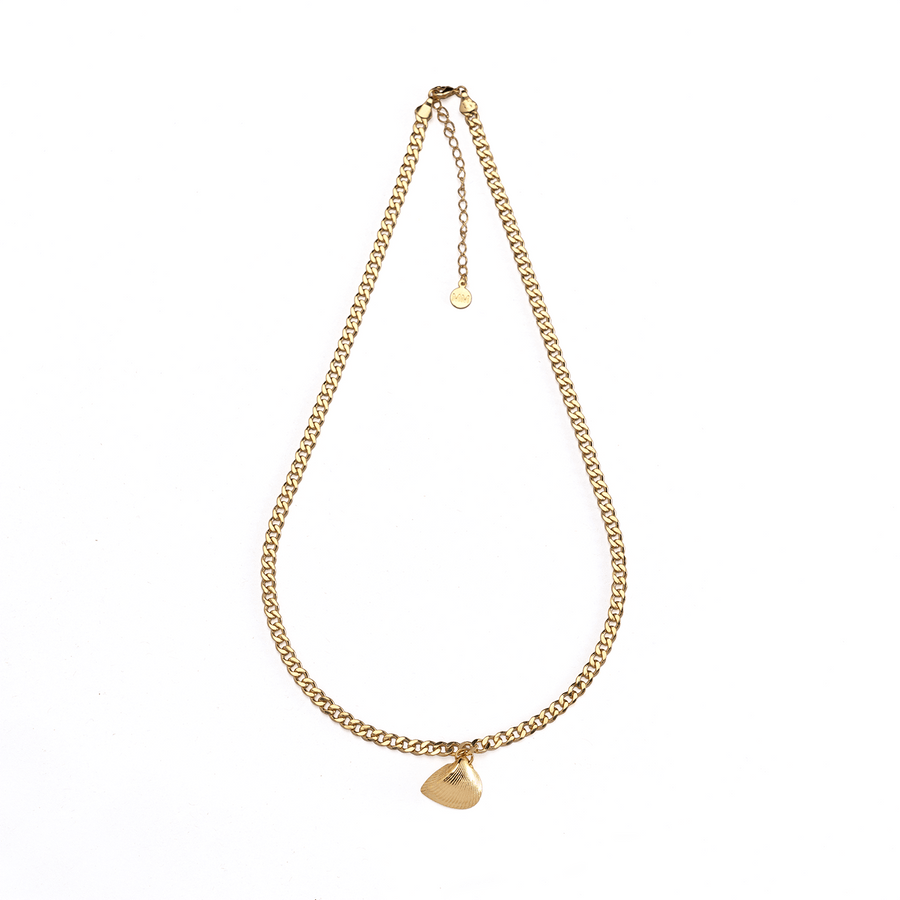 Sea Shell Curb Chain Necklace